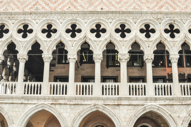 Venice palace columns free photo