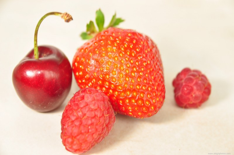 Cherry strawberry and raspberry free photo