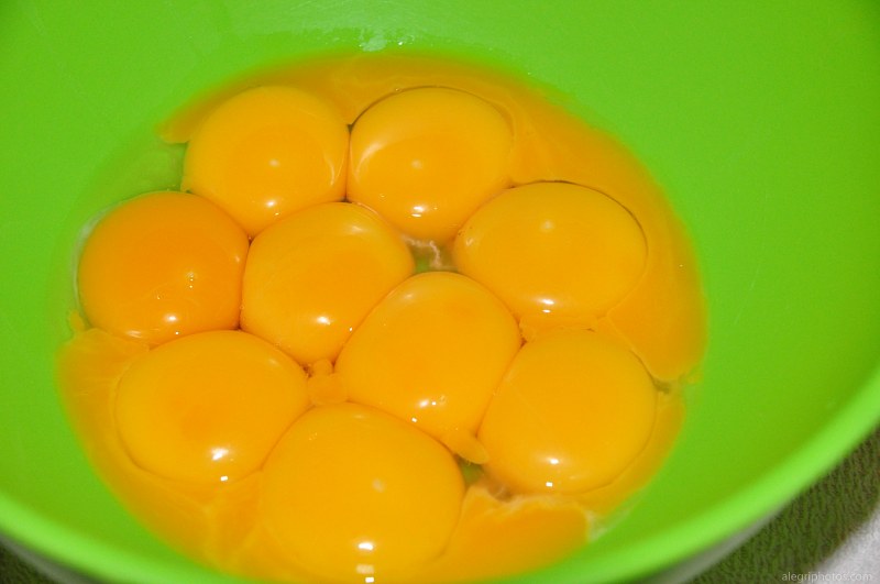 Eggs for omlette free photo