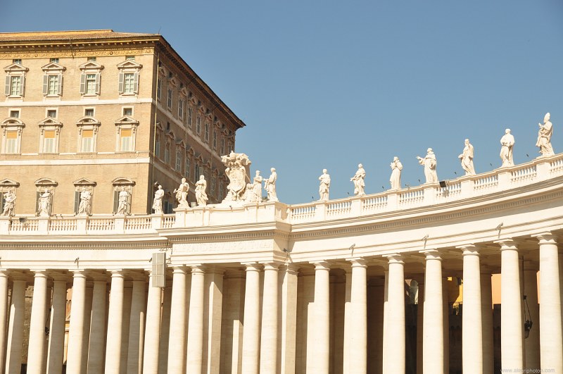 Vatican square columns free photo