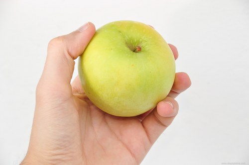 Hand fresh apple free photo