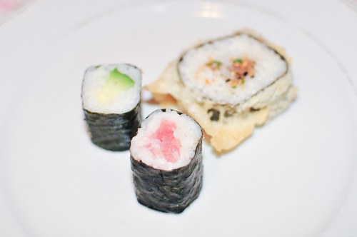 Maki sushi dish free photo
